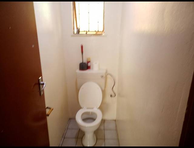 3 BEDROOM HOUSE FOR SALE IN LENASIA SOUTH